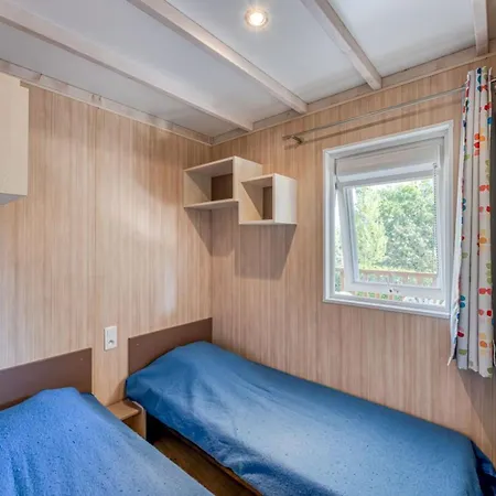 Cottage, Animaux Acceptes - 6 Pers. - Api-1-52-2931 Campsite