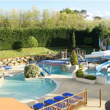 Camping Cottage, Animaux Acceptes - 6 Pers. - Api-1-52-2931