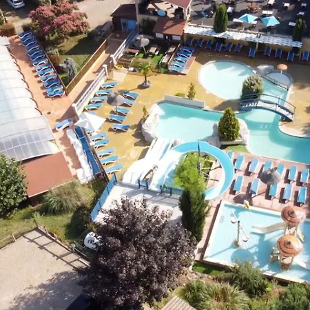 Cottage, Animaux Acceptes - 6 Pers. - Api-1-52-2931 Camping *