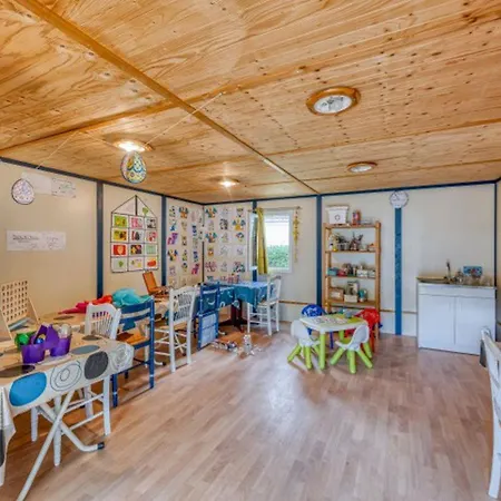Camping Cottage, Animaux Acceptes - 6 Pers. - Api-1-52-2931 *